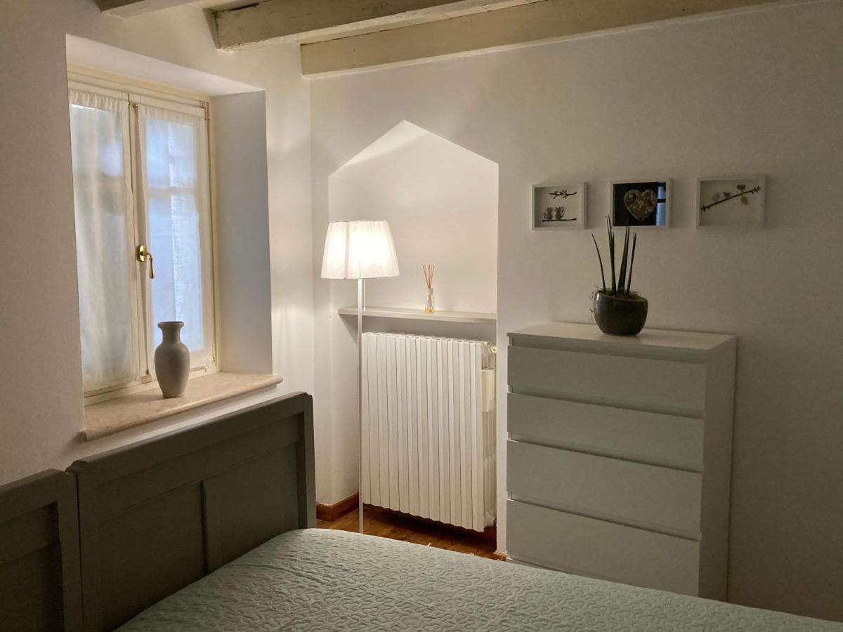 Appartement Casapiedicastello à Castelnuovo del Garda Extérieur photo