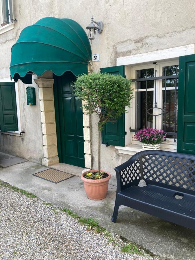 Appartement Casapiedicastello à Castelnuovo del Garda Extérieur photo